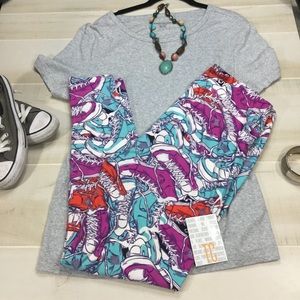 👟👟 LuLaRoe Outfit 💗💗